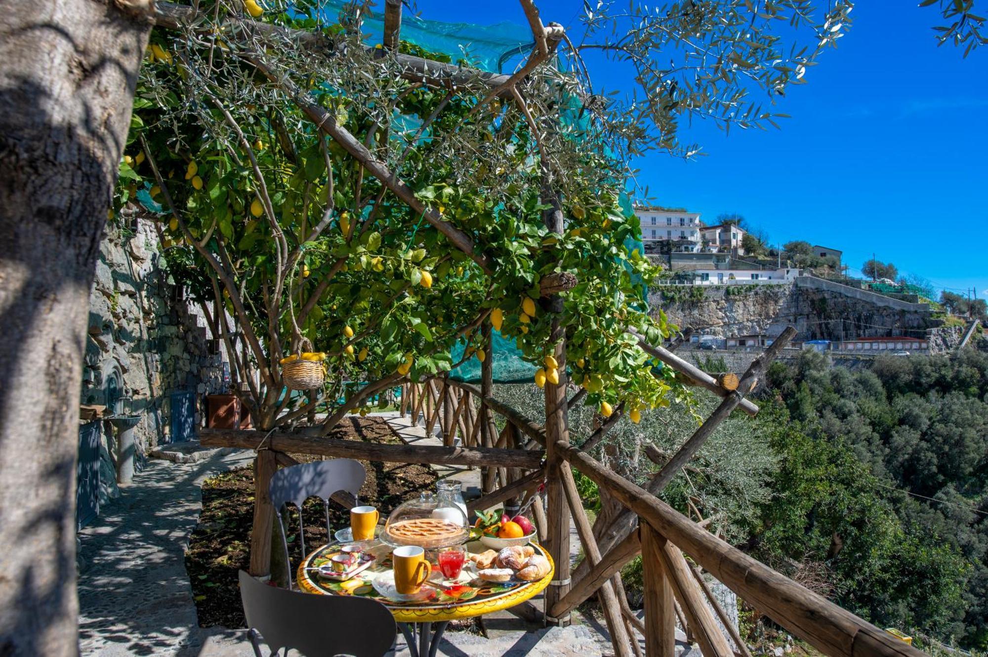 Villa Le Contrade à Furore Extérieur photo
